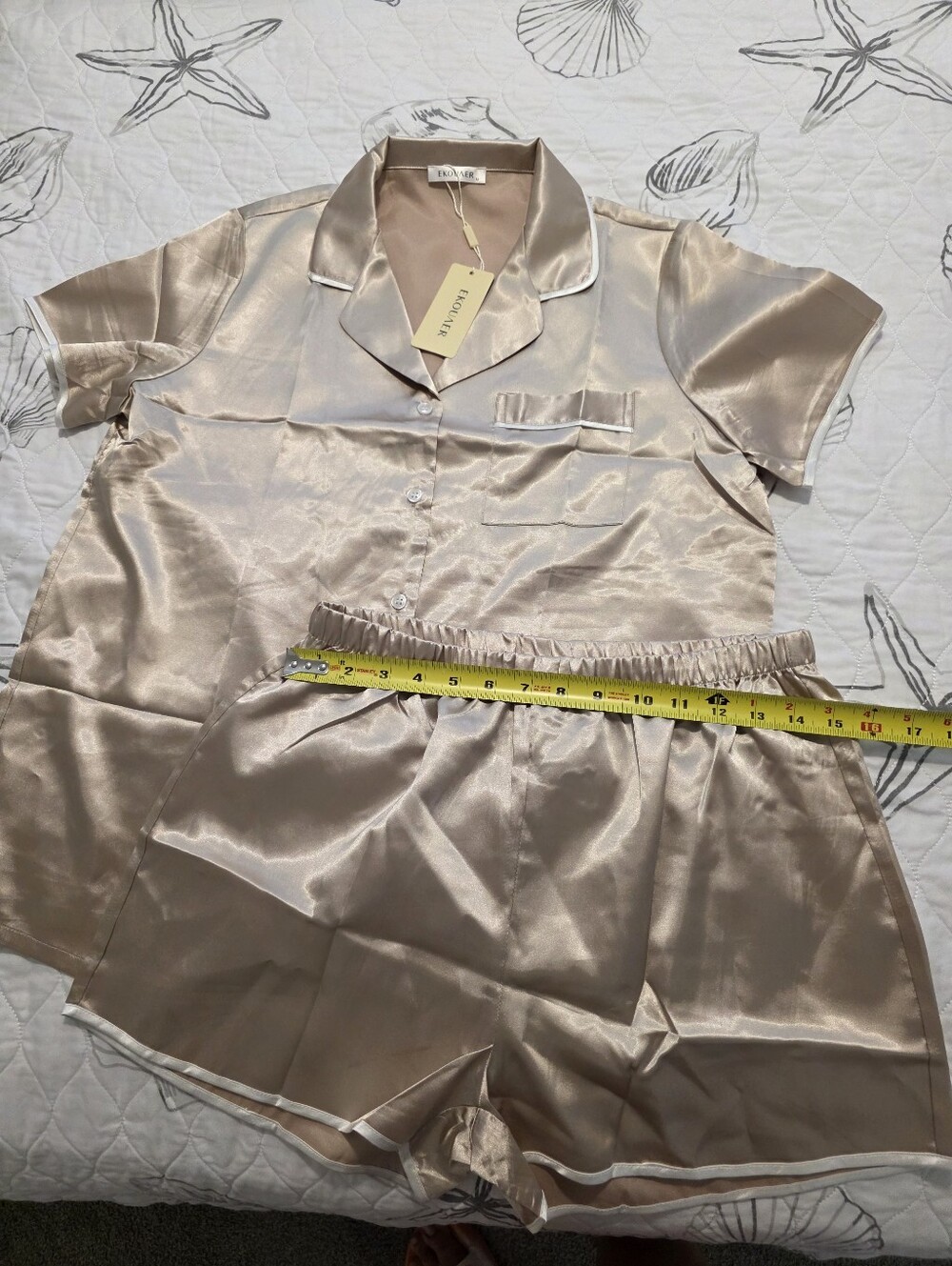 Silky Satin Short Pajama Set in Champagne - Ekouaer
